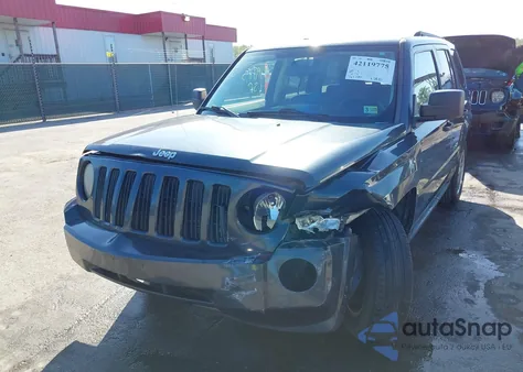 2008 Jeep Patriot Sport из США, поврежденный, VIN 1J8FT28WX8D519480